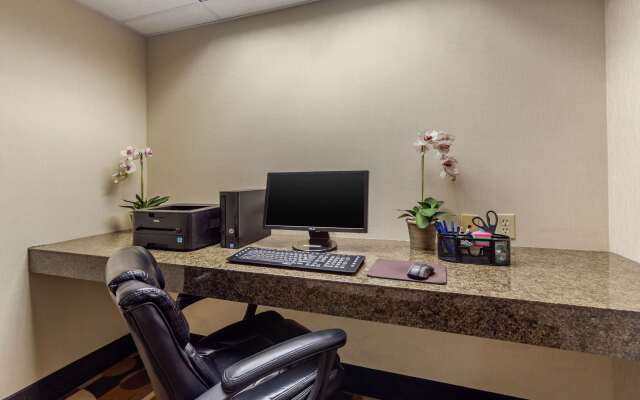 Comfort Inn & Suites Perry I-35