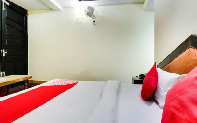 Hotel Kapital By OYO Rooms
