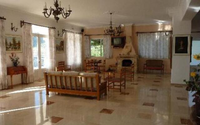 Gonatas Hotel