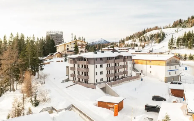 Spacious 4-bedroom Penthouse in Katschberghohe