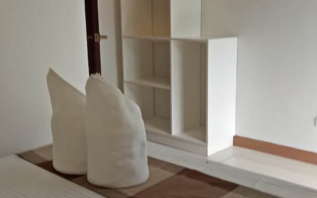 OYO 692 Layang Layang Home
