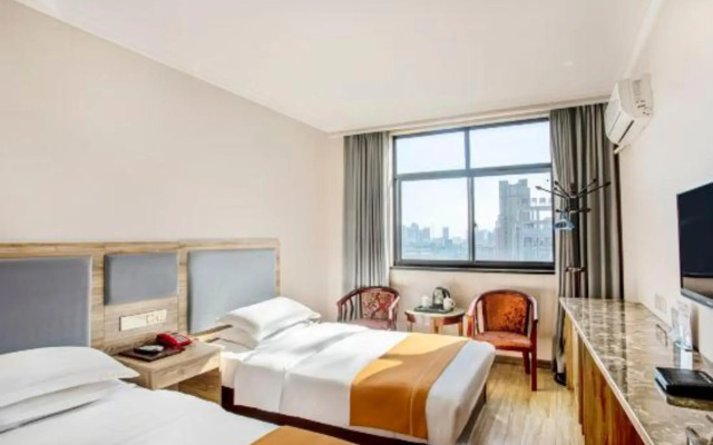 Jinding Hotel