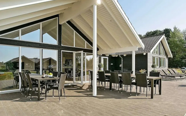 18 Person Holiday Home in Vejby