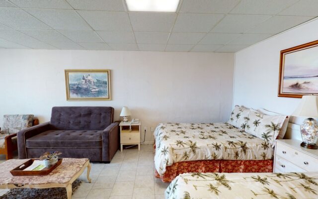 Island 4 1 Bedroom Condo