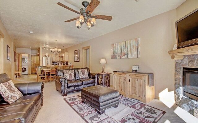 2609 Tenderfoot Lodge