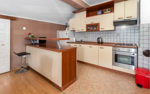 Beautiful Apartment in Otocac With Wifi and 2 Bedrooms