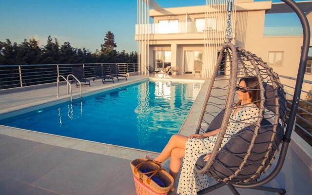 Io Suites