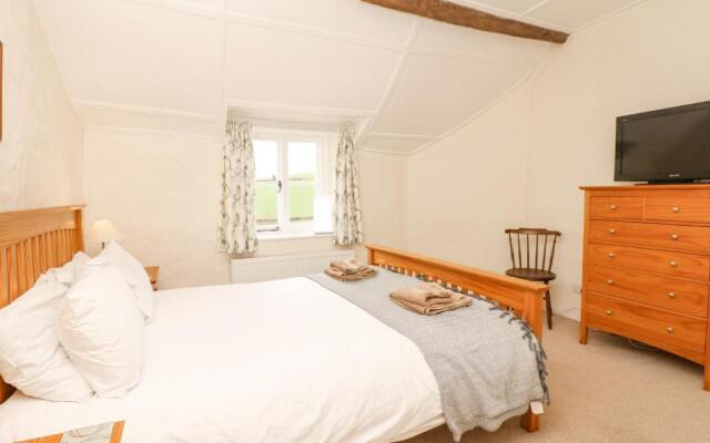West Henstill House