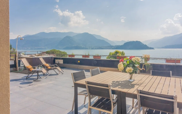 Fontana Penthouse in Fiumelatte