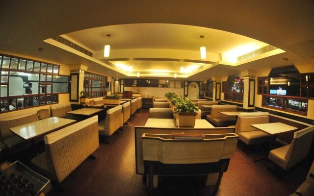Kamats Hotel Mayura
