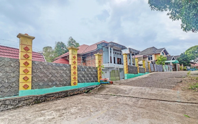 OYO 91886 Bfs Homestay Syariah