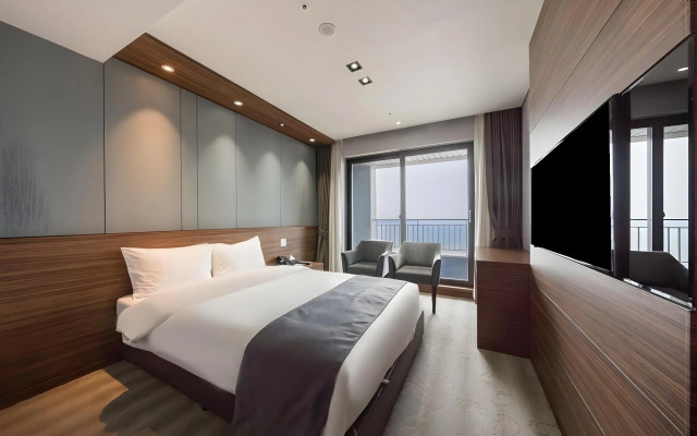 Western Grace Hotel
