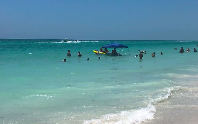 The Anna Maria Island Beach Paradise 10 - Studio condo by RedAwning