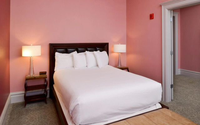 Montvale Hotel