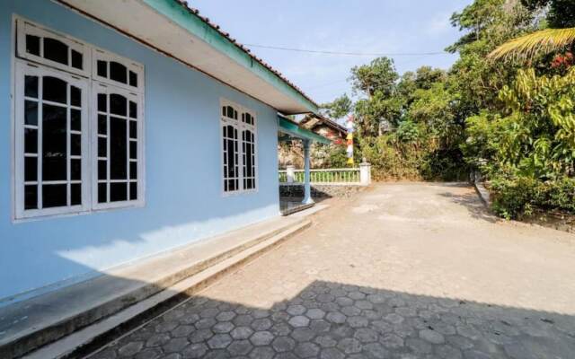 Riana Homestay