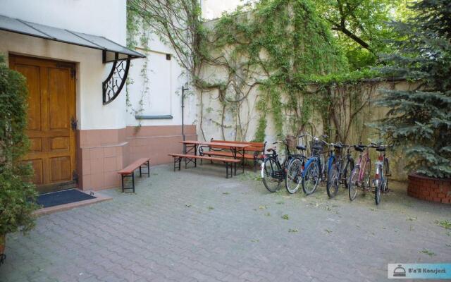 Warsaw Concierge Praga Gallery