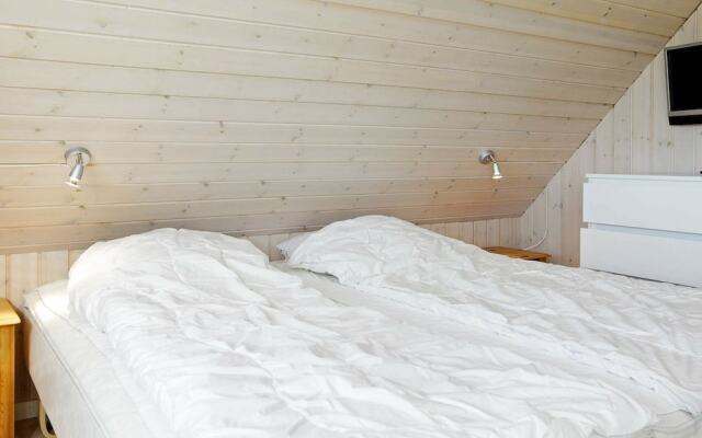Homely Holiday Home in Thisted With Whirlpool