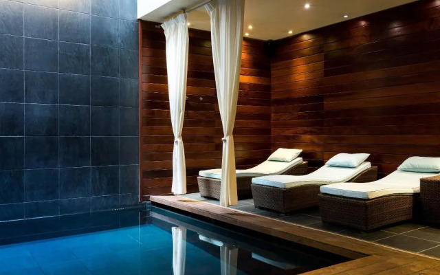 Renaissance Paris Vendome Hotel