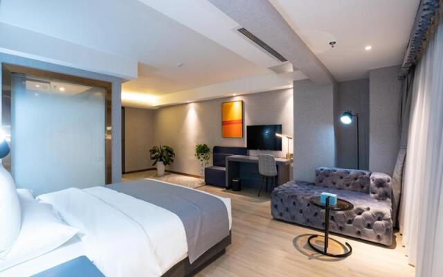 LanOu Hotel Guiyang High-Speed Railway North Station