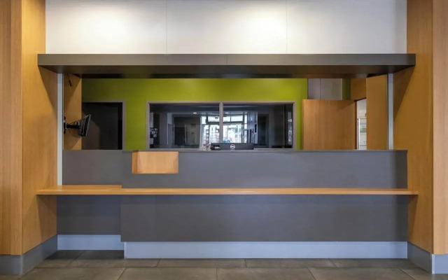 B&B HOTEL LA ROCHELLE Beaulieu Puilboreau