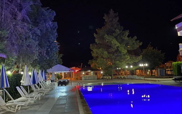 Topaloglu Thermal Otel