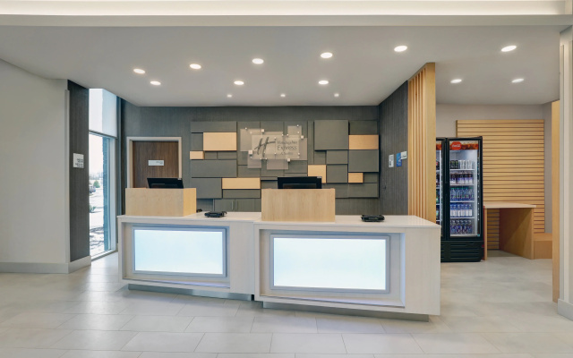 Holiday Inn Express & Suites Collingwood by IHG