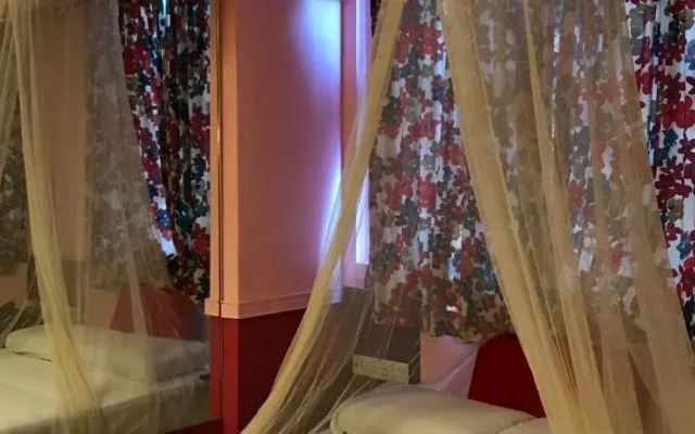 La Mode (Sophia) Hotel
