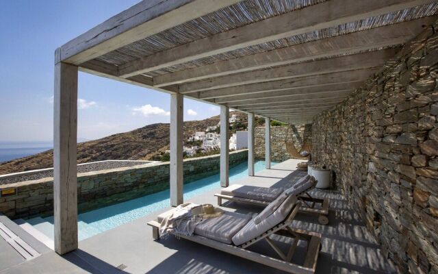 House G in Kardiani Tinos