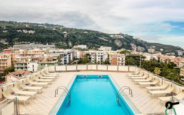 HOTIDAY Room Collection - Sorrento