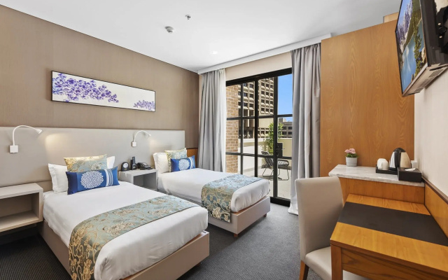 YEHS Hotel Sydney QVB