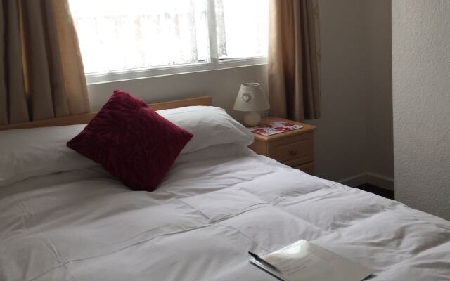 Whitecliff Guesthouse