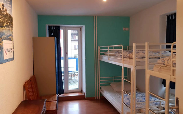 Bellpark Hostel – Guest Rooms – Kriens