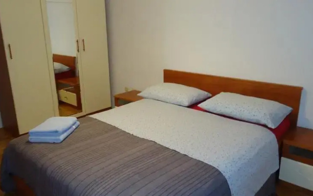 Apartment Yvonne