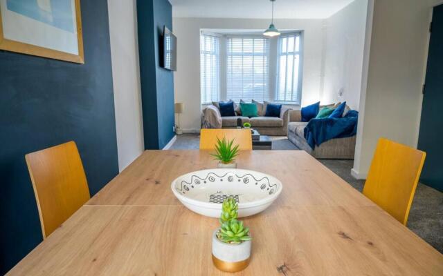Large 7 bedroom town house in Chester City Centre