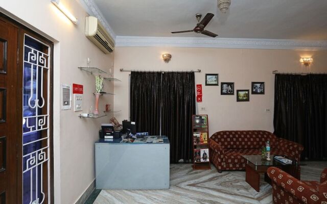 OYO 16495 Kolkata Inn
