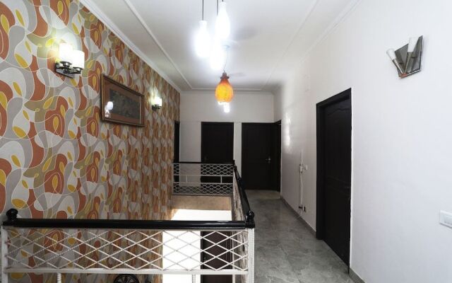 OYO 22270 Sky Inn