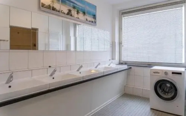Monteurwohnung - Hostel - Zimmer - Hotel easy
