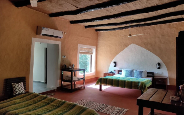 Saccharum Safari Lodge