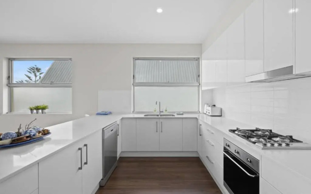 Meander ~ Dreamy Abode with Unrivaled Views