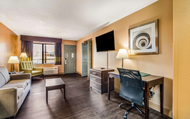 Quality Inn & Suites Corinth West