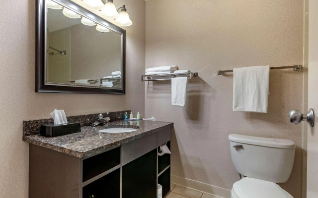 Quality Inn & Suites Escanaba North