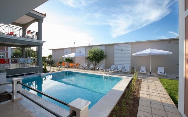 Sun & Sea Luxury Hotel