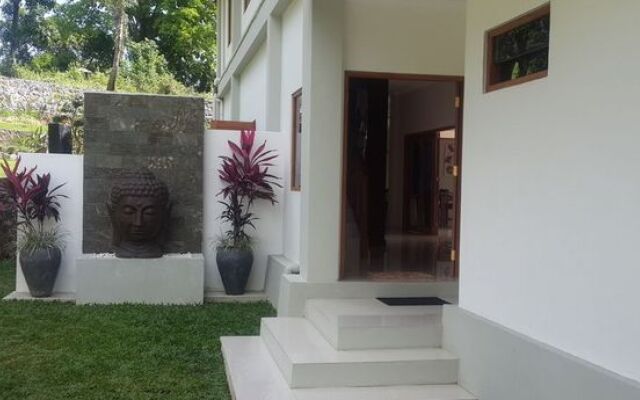 Rumah Bali Santai