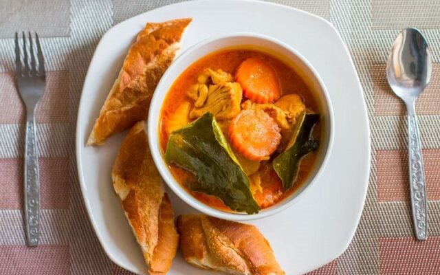 Golden Chenla Hotel and Restaurant