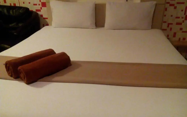 Bearing 26 Hotel