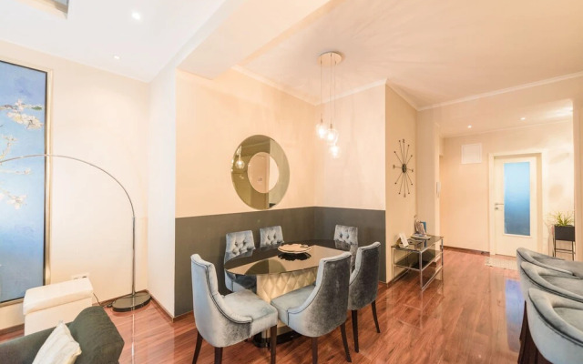 Oasis Apartments - Liberty Bridge