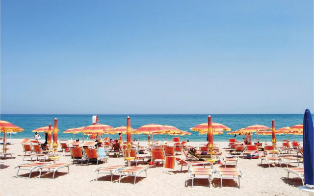 Beautiful Apartment in Grottammare With 1 Bedrooms