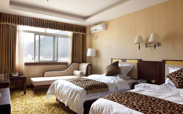 Fengqing Hotel