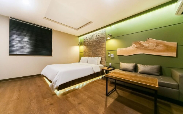 Gyeongsan TOP Motel