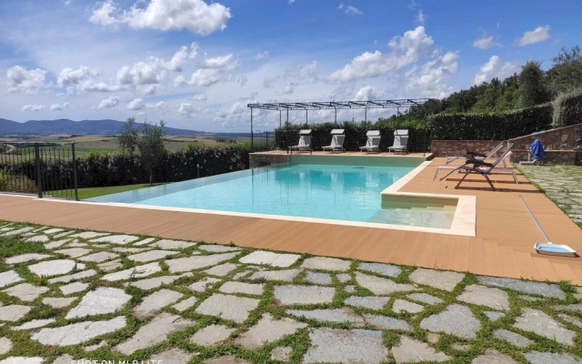 Villa Santa Luce in Santa Luce